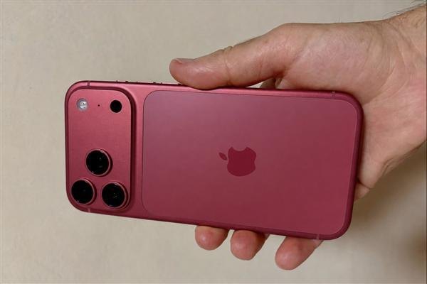 2nm芯片+苹果史上最大电池：iPhone 18 Pro销量会很恐怖